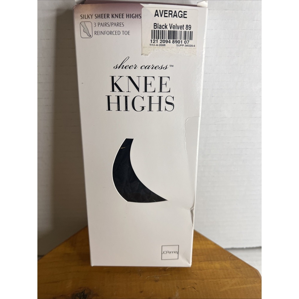 Vintage JCPenny Sheer Caress Knee Highs Black Velvet 89 Average‎ 3 pair USA - Picture 3 of 3